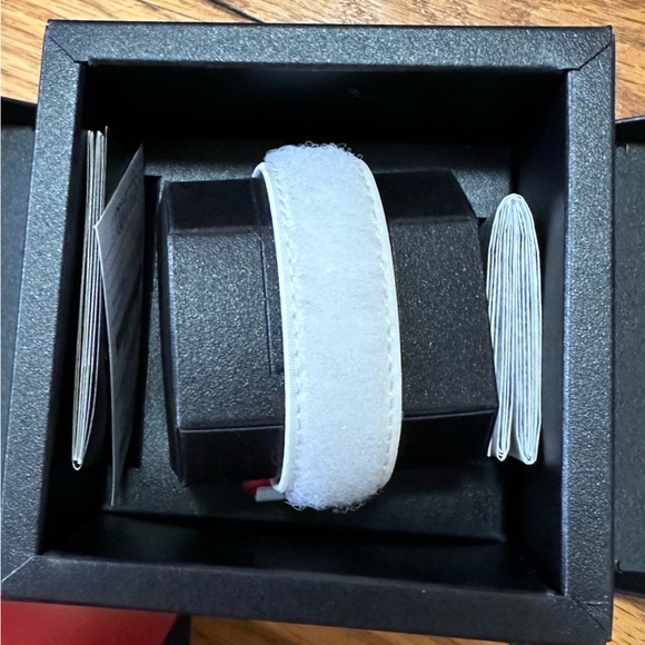 Brand New in Box - Swatch x Omega - MoonSwatch Mission to Mars - Picture 4 of 4